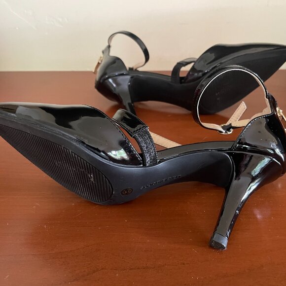 Liz Claiborne Black Patent leather pumps, size 7 - Picture 4 of 6